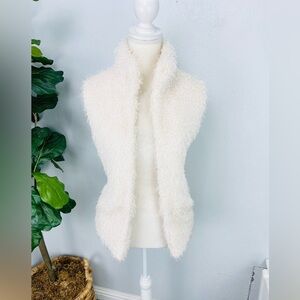 Betsey Johnson | Faux Fur Sherpa Vest L Cream